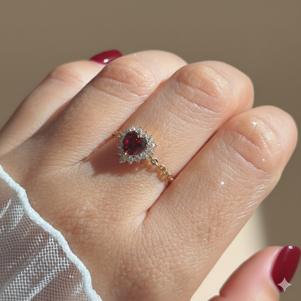 Empress of Hearts Chain Ring – Red