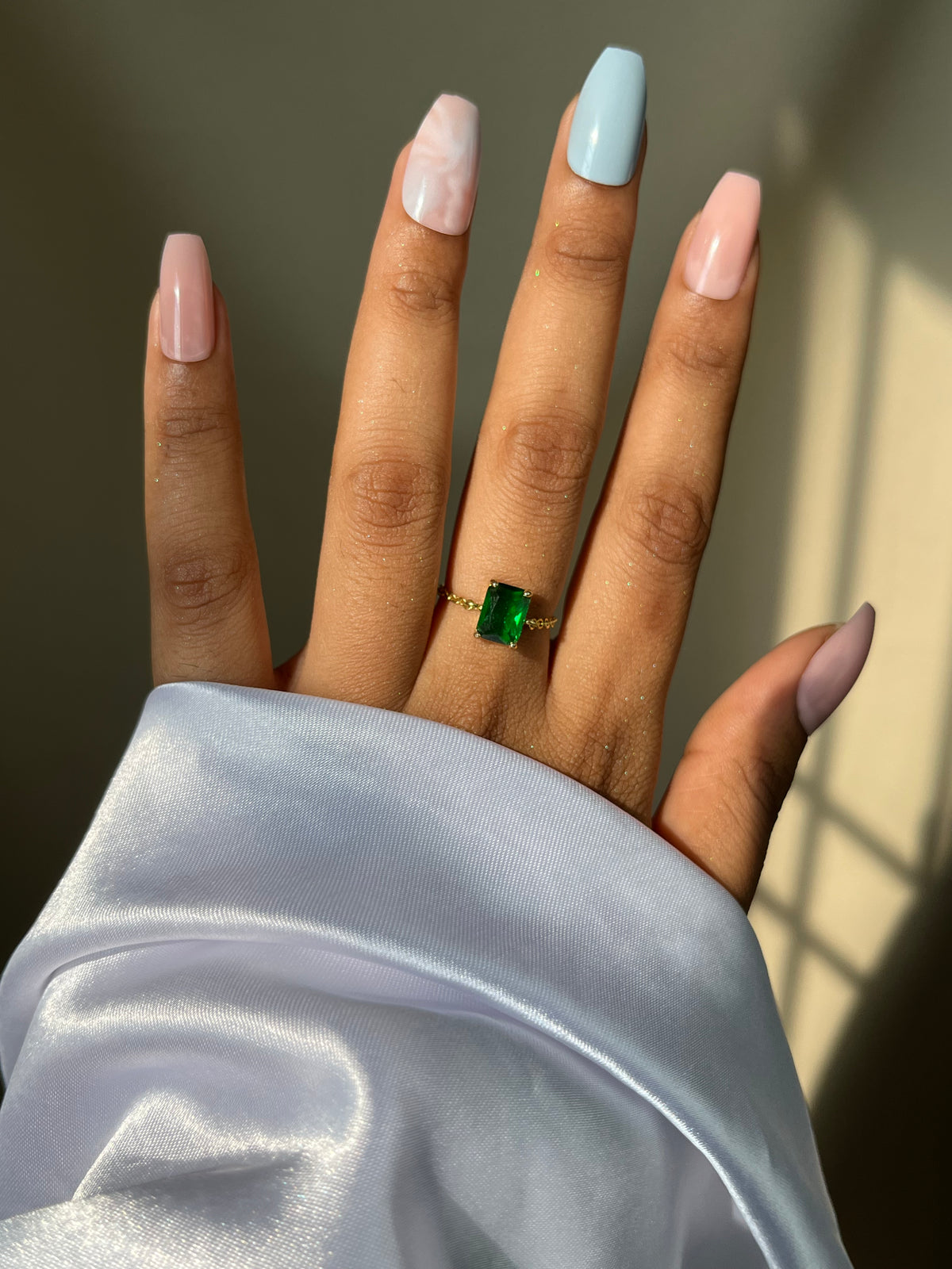Royal Emerald Chain Ring